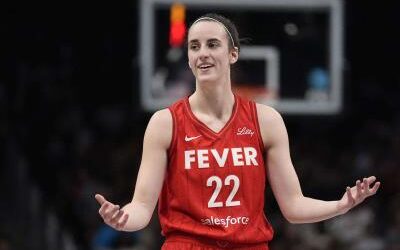 Caitlin Clark, lesionada desde hace semanas, no más esta temporada