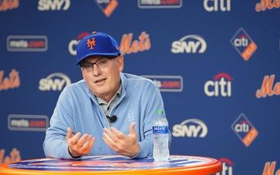 El dueño de los Mets califica de inaceptable el desempeño del conjunto