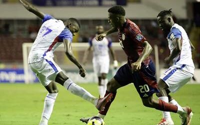 Fútbol: Haití silencia a Costa Rica y deja al Piojo contra las cuerdas