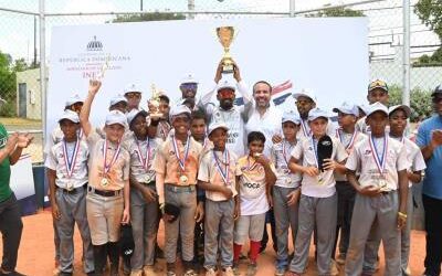 INEFI: Moca es campeón en II Torneo Nacional de Béisbol Escolar