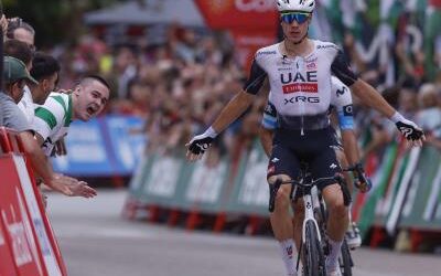 Juan Ayuso gana la 12ª etapa de la Vuelta a España, Vingegaard lidera