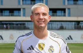 La Liga: Valverde y Mastantuono, suplentes tras ir con selecciones