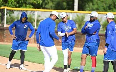 LIDOM: Núñez, De León y Báez se integran a entrenamientos del Licey