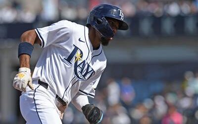 MLB: Chandler Simpson mantiene bate encendido y Rays blanquean