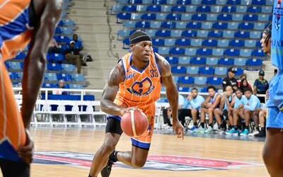 TBS Distrito Huellas del Siglo vence a Los Prados