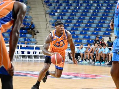 TBS Distrito Huellas del Siglo vence a Los Prados