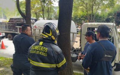 Otra fuga de gas en CDMX: bomberos atienden incidente en Circuito Interior