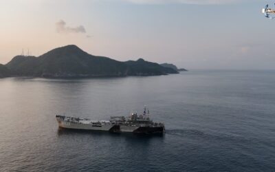 Marina de México rescata a 28  adolescentes de embarcación en el Pacífico