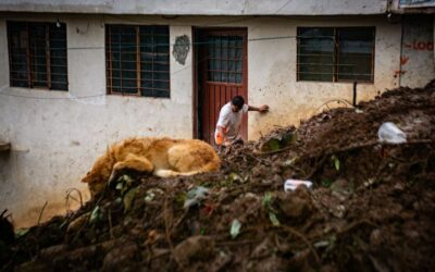 Lluvias dejan aisladas a comunidades en cinco estados
