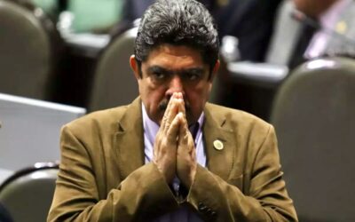 Manuel Espino sale de hospital tras sufrir derrame cerebral