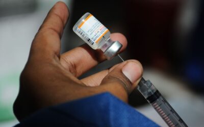 Arranca campaña nacional de vacunación; la meta es vacunar a 50 millones