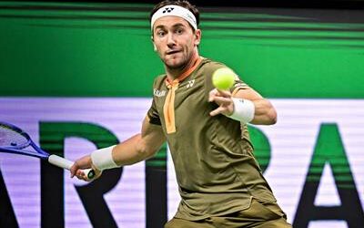 Casper Ruud tumba a Shapovalov y disputará la final con Humbert