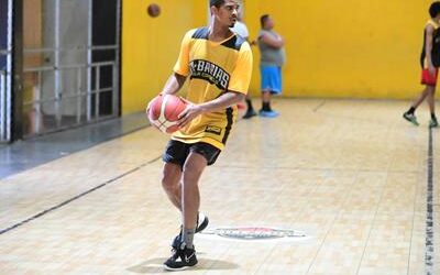 Edgar Sosa se prepara para seguir ligado al baloncesto