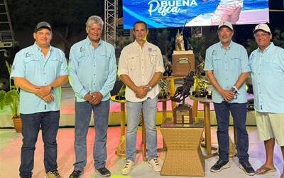 Inauguran pesca Marlin Azul en Cabeza de Toro
