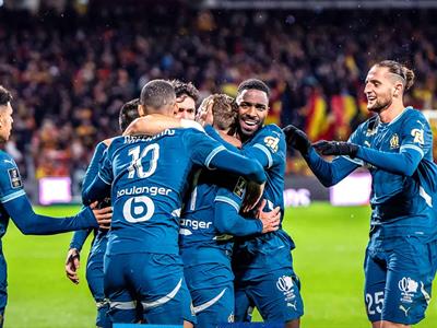 Ligue 1: El Marsella golea y presiona al PSG