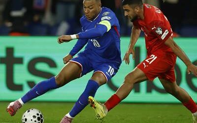Mbappé acerca a Francia al Mundial, Alemania recupera las riendas