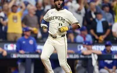MLB: Vaughn y Chourio desatan la ofensiva de Milwaukee
