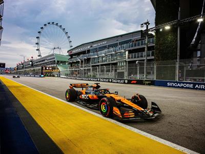 Oscar Piastri:  mejor tiempo en los segundos libres de Singapur