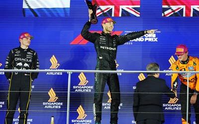 Russell gana el GP de Singapur; McLaren sella título de constructores