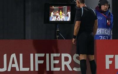 Turquía suspende a 149 árbitros por apostar en partidos de fútbol