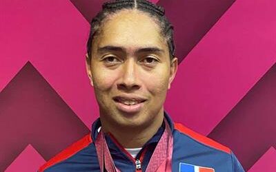 Yudelina Mejía gana oro en el Mundial de Halterofilia