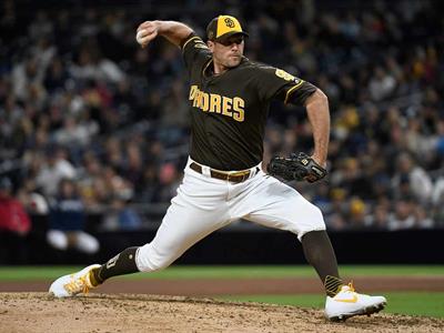 San Diego descarta a Pujols como dirigente y contrata a Craig Stammen