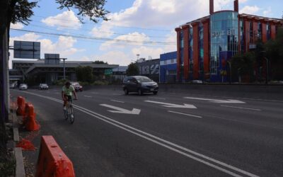 Más de 2,000 ciclistas usan a diario la Calzada de Tlalpan para rodar