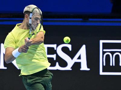 Alcaraz sobrevive a un combativo Fritz y casi se asegura la semifinal