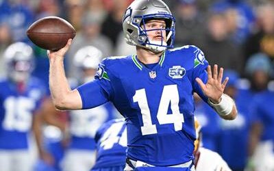 Cam Little y Sam Darnold se meten en la historia de ka NFL