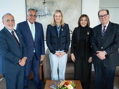 COI: Carolina Mejía invita a la presidenta a JJ CC