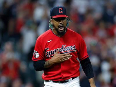 Emmanuel Clase y Luis Ortiz cavaron su propia tumba