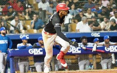 Hit de oro de Erik González le da triunfo a Escogido 5-4 sobre Licey