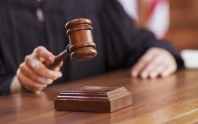 Jueza argentina destituida por participar en documental sobre Maradona