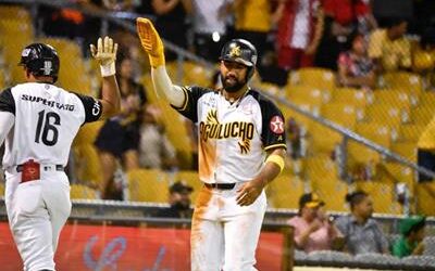 Las Águilas barren a EO y coquetean con clasificarse en noviembre