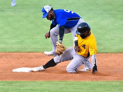 El mercado negro nació con Trujillo presente en el palco presidencial