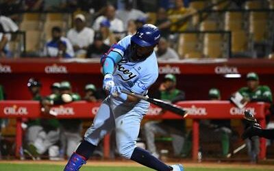 Licey: Tigres rompen empate en el octavo con cuatro vueltas