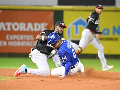 Lidom juega sus tres partidos pese a falla eléctrica nacional