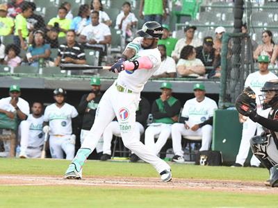 LIDOM: Las Estrellas vencen a los Toros en el Tetelo Vargas