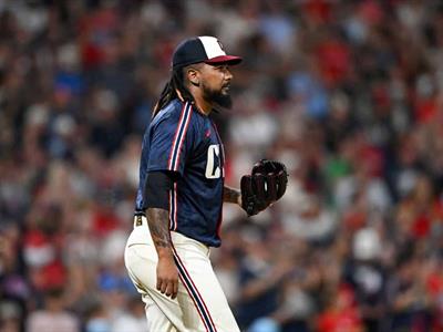 ¿Qué dice el expediente sobre pitcheos sospechosos de Clase y Ortiz?