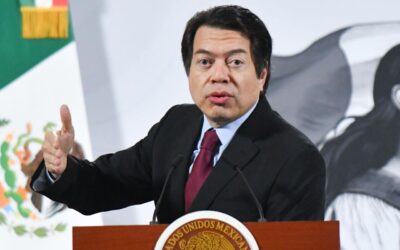 Mario Delgado defiende Nueva Escuela Mexicana… tras llamado de Marx Arriaga