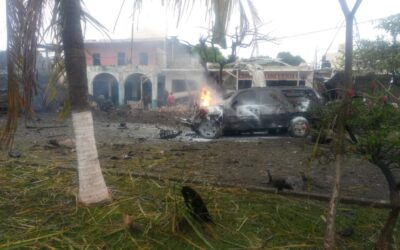 Un coche bomba explota frente a la policía comunitaria de Coahuayana, Michoacán