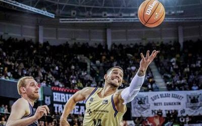 Liga Endesa: Willy Hernangómez lidera un trabajado triunfo del Barça