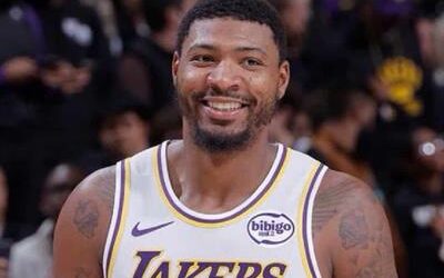 Base de los Lakers Marcus Smart es multado por insultar a árbitros