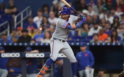 Mets pasa a McNeil a Athletics por ligaminorista