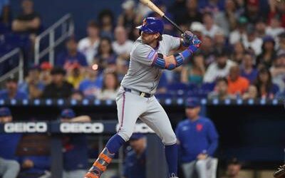 MLB: Jeff McNeil pasa a los Atléticos desde los Metros