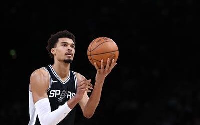 NBA: Los Spurs y los Knicks pugnarán por el título de la Copa