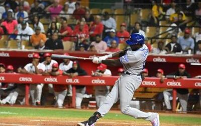 Ronny Mauricio debuta con jonrón; Licey vence a Leones 5-3