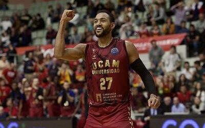 Sadiel Rojas ve retirada su camiseta del UCAM Murcia