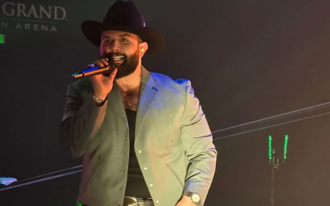 Carín León reprograma conciertos tras padecer dengue; ¿Cuáles son las fechas afectadas?