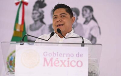 Gobernador de San Luis veta polémica »Ley Esposa»; »no queremos legislación a modo», dice